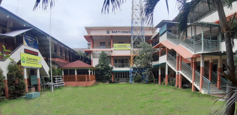 Halaman Sekolah