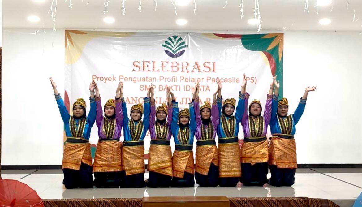 Tari