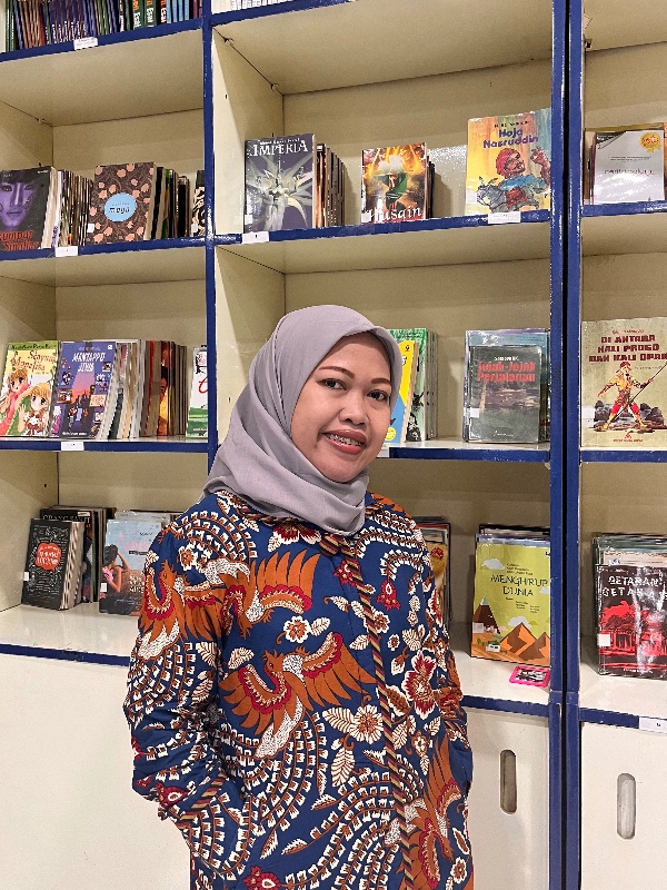 Indah Nuraeni, S.Pd