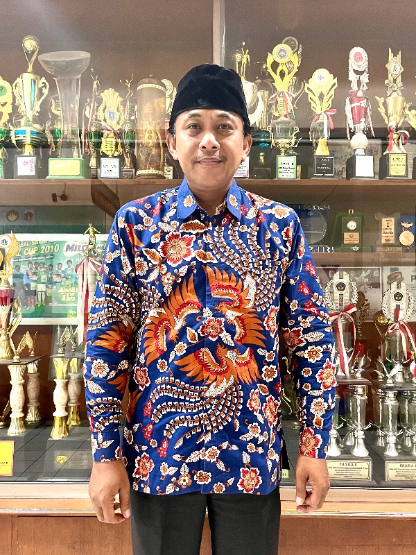 Mansur, S.Ag. M.Pd