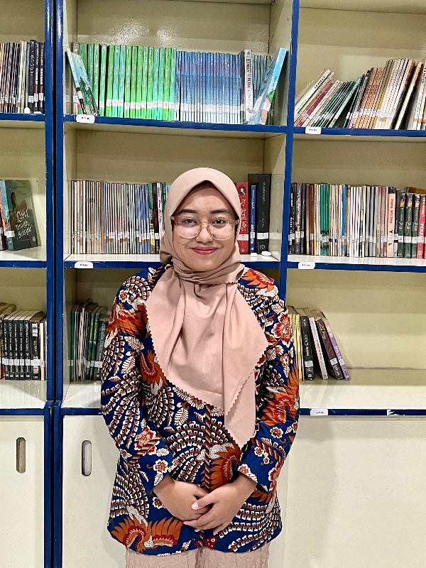 Tika Riskia Ningsih, S.Pd